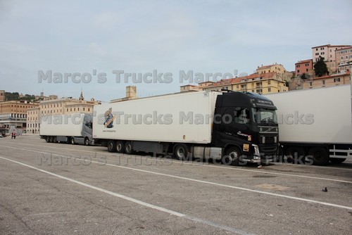 Foto camion volvo 460 - camion,