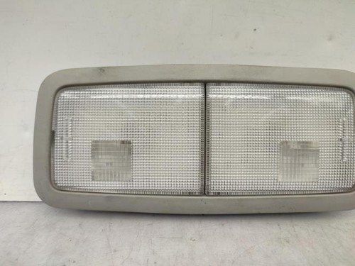 Luce cortesia toyota verso - cortesia,