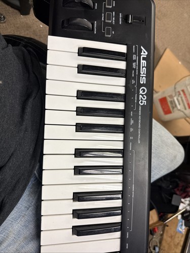 Alesis q25 usb midi keyboard - usb,