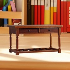 Tavolo in legno in miniatura
