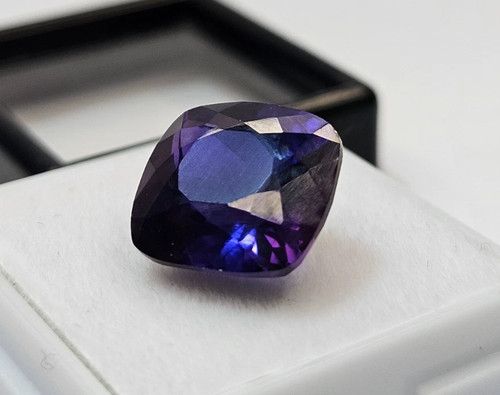 Purple pink sapphire - sapphire, natural