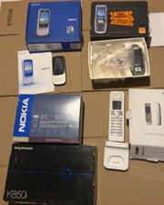 Vecchi telefoni anni 2000