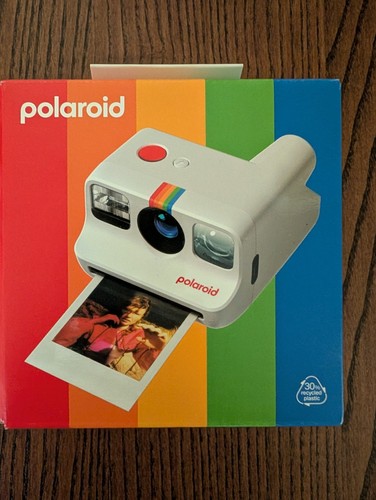 Polaroid instant camera - polaroid, go