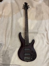 Yamaha basso a 5 corde TRBX505