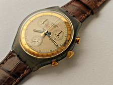 SWATCH CHRONO GOLDFINGER -