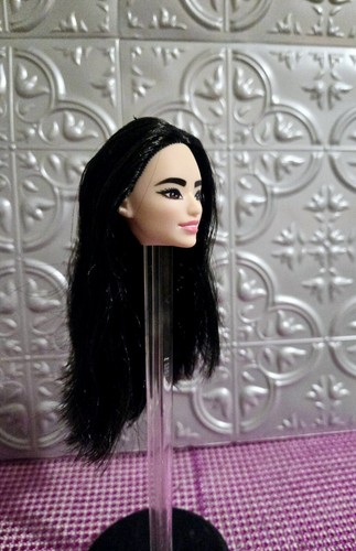 Barbie bambola solo testa