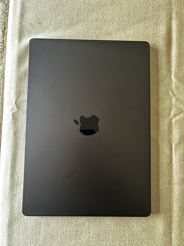 Apple macbook pro m3 - macbook,