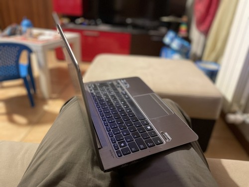 Samsung ultrabook 4gb ram - i5,
