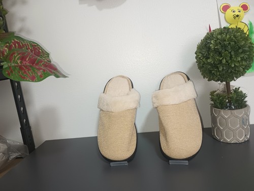 Accoglienti pantofole slip-on