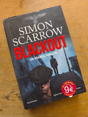 Blackout simon scarrow - simon,