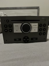 Opel Corsa D 2011 - Autoradio CD 30 MP3 avec support métallique 