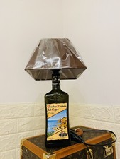 Lampada da tavolo Bottiglia “VECCHIO AMARO DEL CAPO” Ri-NascitaEcoProject