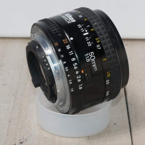 Nikkor f - af, 50