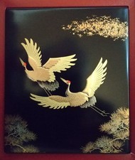 NTT Urushi Gru Bandiera