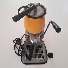 macchina caffè caffettiera