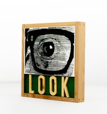Joe TILSON - "Look", 2003 - Legno dipinto e serigrafato, 38 x 37 x 5,5 cm