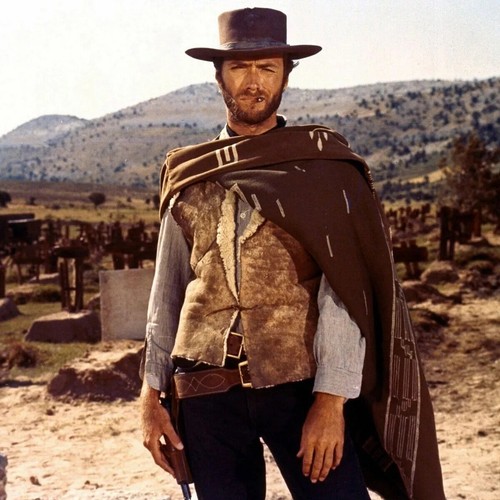 Clint eastwood posa con - clint,