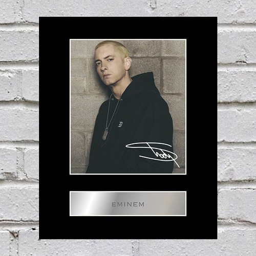 Eminem signed mounted photo - eminem,