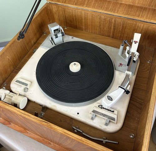 Garrard type turntable nice - type,