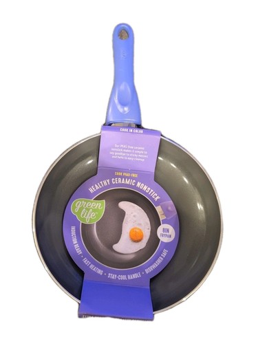 Green life essentials - green,