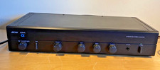 Amplificatore stereo integrato
