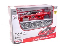 Modellino auto model kit di