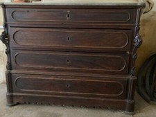 comò a 4 cassettoni d'antiquariato fine 1800