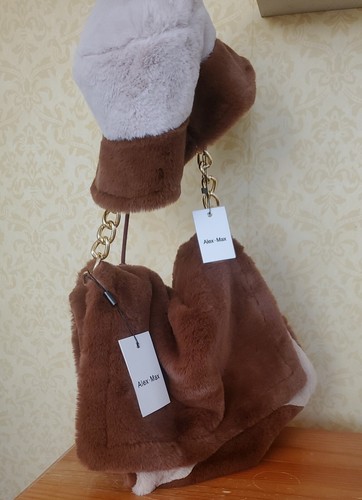 Borsa cappello pelliccia - in,