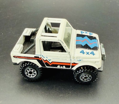 Hot wheels 4x4 suzuki samurai - hot,