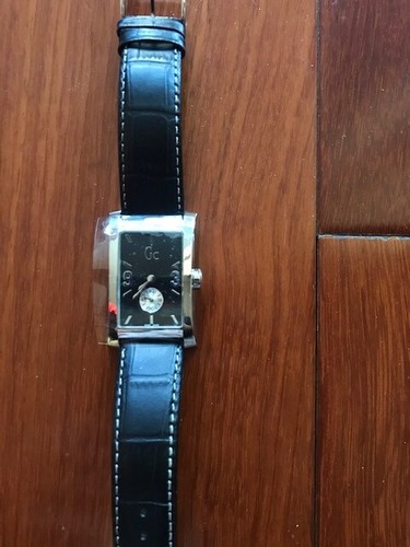 New authentic guess - new,