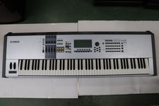 Yamaha Motif ES8 88 tasti