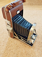 Macchina fotografica terrestre