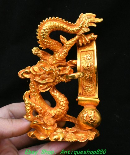 Scultura statua bestia lunga