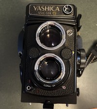 Yashica Mat-124 G macchina