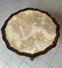Tavolino legno con superficie in marmo vintage. Usato in ottime condizioni. 