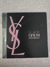 Yves Saint Laurent Black Opium per Donna 50 ml Eau de Parfum + Rossetto Rosso