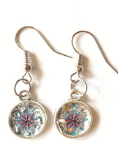 Orecchini rotondi vintage con mandala fiore spaziale. Bohochic mandala orecchini