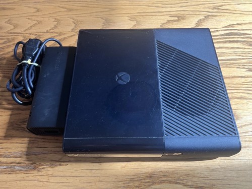 Xbox 360 4gb - 4gb, console