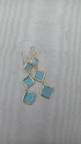 Orecchini metallo pietre - metallo, e