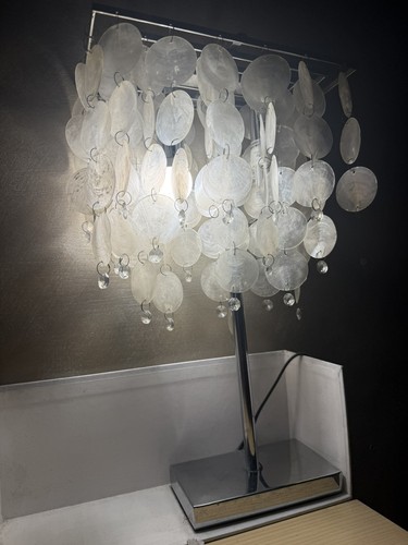 Lampada con dischi pendenti