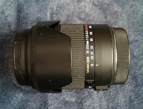 Sigma 250 6 3 - 18-250, canon