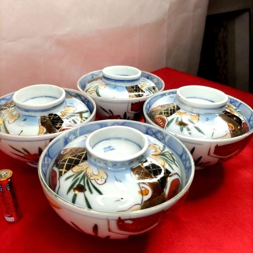Set antiche ciotole con - di,