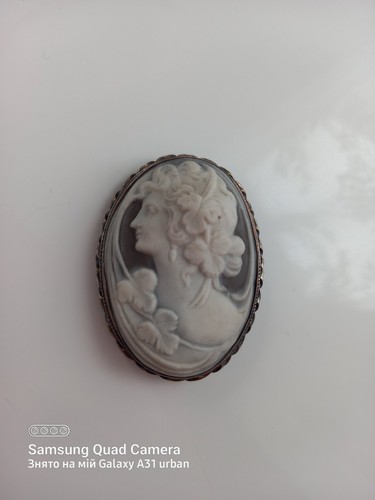 Antica spilla vittoriana