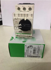 1x Interruttore automatico GV2-PM32C