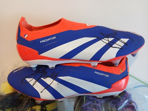 Match worn boots fofana signed - worn,