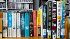 Lot kathy reichs books - lot, 14