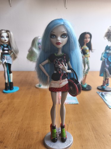 Monster high ghoulia - monster,