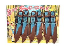 VINTAGE ANNI 70 GIOPLAST SET COLTELLI DA CACCIA BOY-SCOUT BOY SCOUT IN CARD #BM