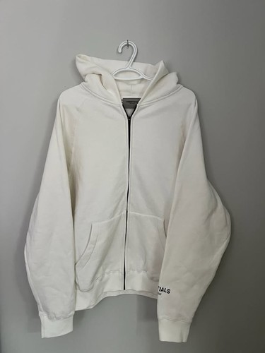 Nwt essentials fear god - nwt, of