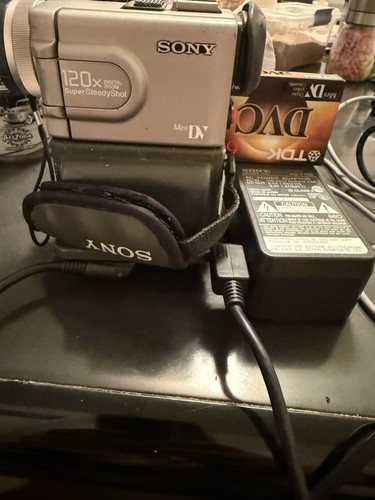 Sony handycam dcr pc7 ntsc - dcr-pc7, and